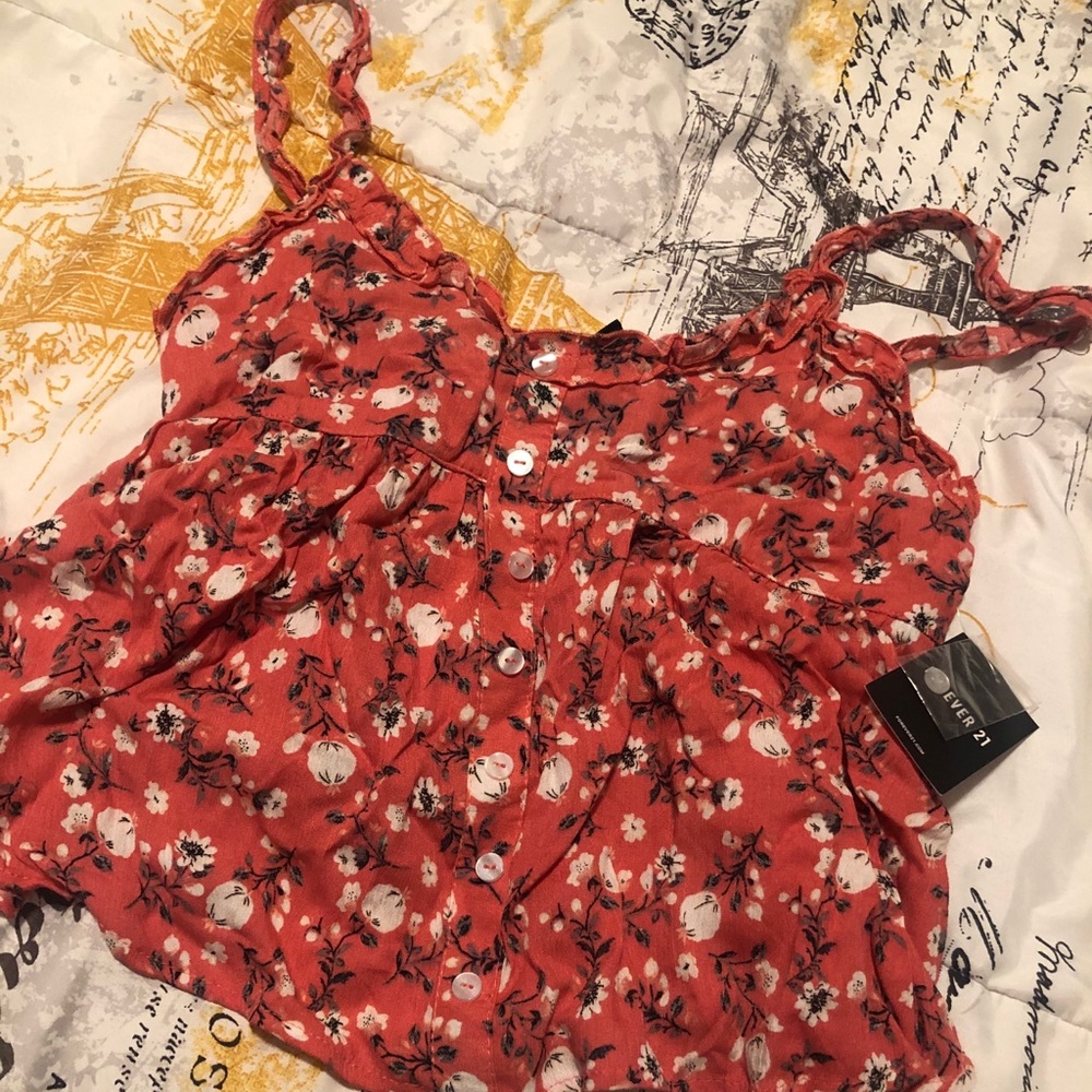Flowery cute crop top
